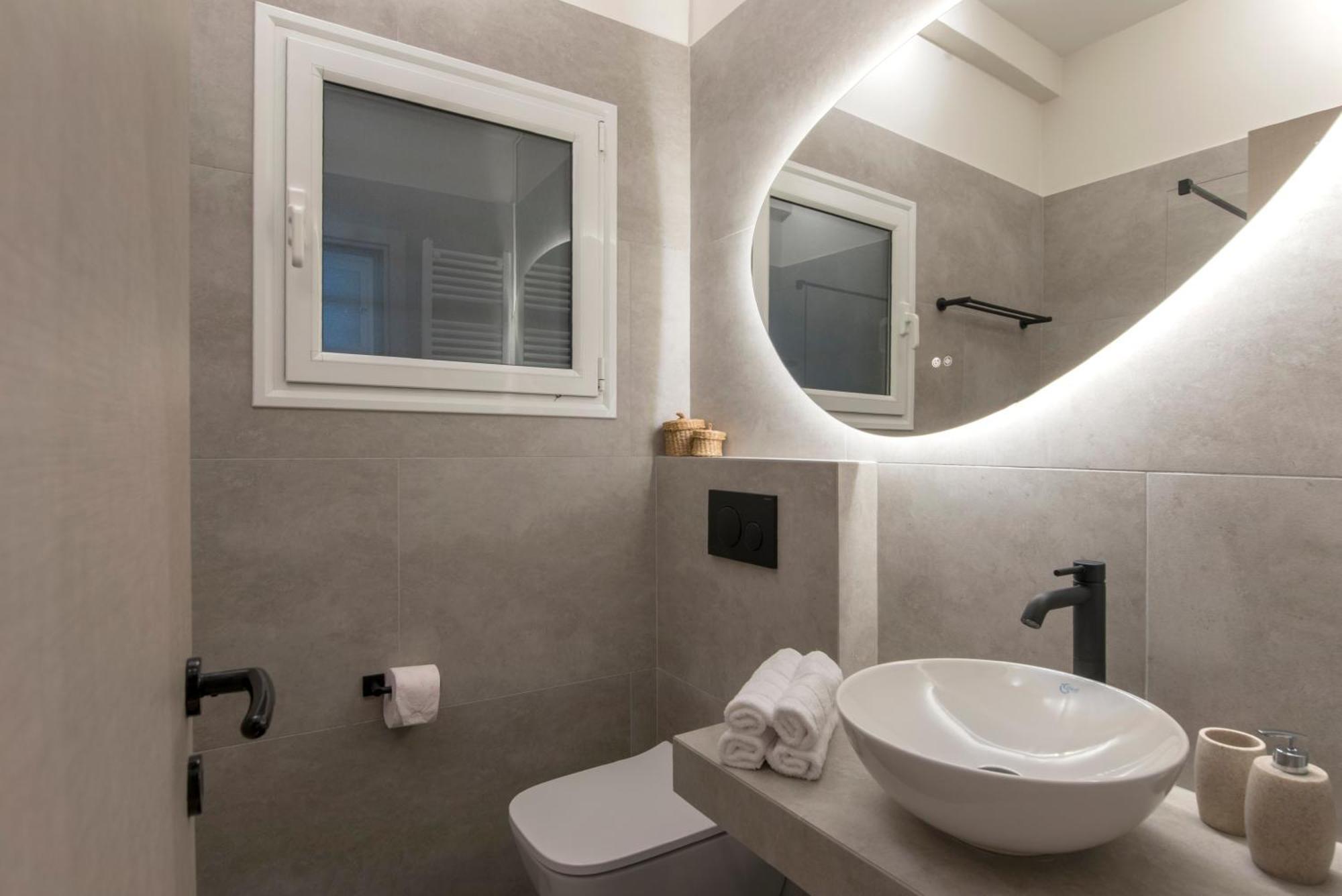 Modern Ilisian Apartment Афіни Екстер'єр фото